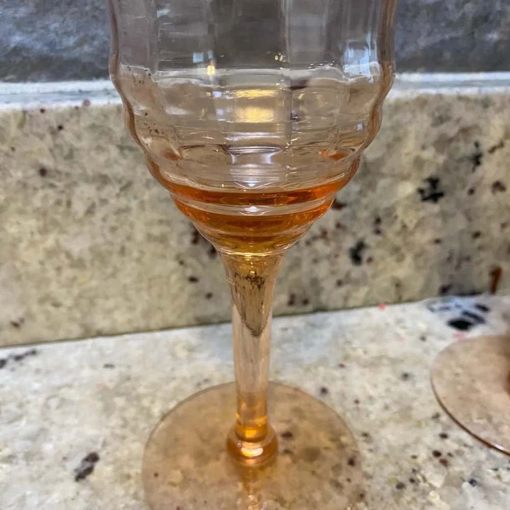 Elegant Pinky Glass‎ Wine Goblets - Set of 2